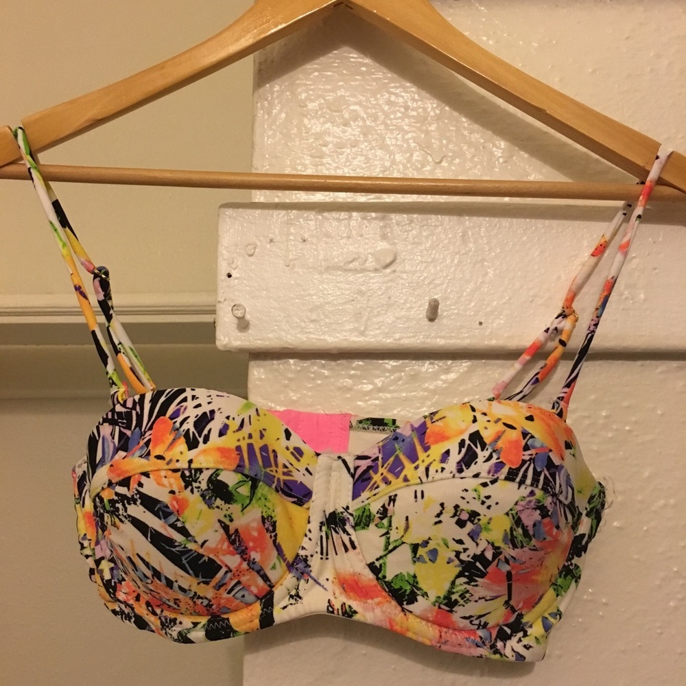 Jessica Simpson Bikini Top